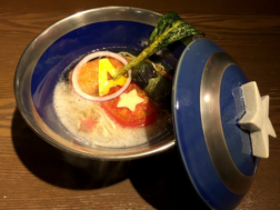 Nhà hàng siêu nhân ở Nhật Bản