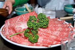 Thịt bò Kobe đắt đỏ và tuyệt hảo của Nhật Bản