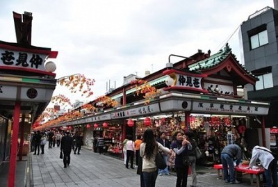 Khu Phố Cổ Asakusa - Hơi Thở Cổ Xưa Giữa Lòng Tokyo Hiện Đại Khu Phố Cổ Asakusa - Hơi Thở Cổ Xưa Giữa Lòng Tokyo Hiện Đại