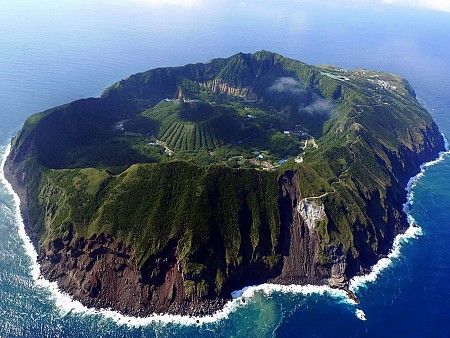 Khám phá vẻ đẹp 5 hòn đảo vô cùng thú vị tại đất nước Nhật Bản