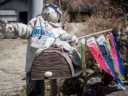 Kỳ lạ ngôi làng tại Nhật với những ''búp bê ma''